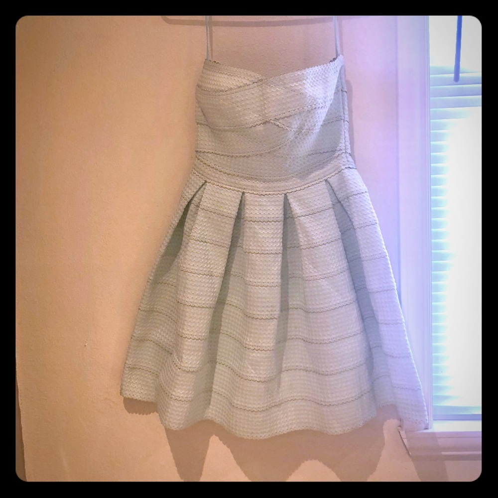 Strapless dress